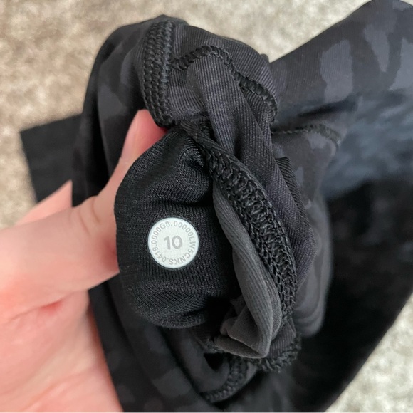 NWOT Lululemon Define Jacket and Wunder Unders 28” - Picture 10 of 11